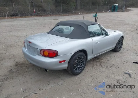 1999 Mazda Mx-5 Miata Leather Pkg/Popular Equipment Pkg/Sports Pkg/Touring Pkg z USA, uszkodzony, nr VIN JM1NB3531X0116757